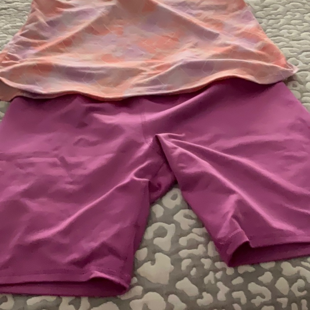 Girls - Picture 3 of 6